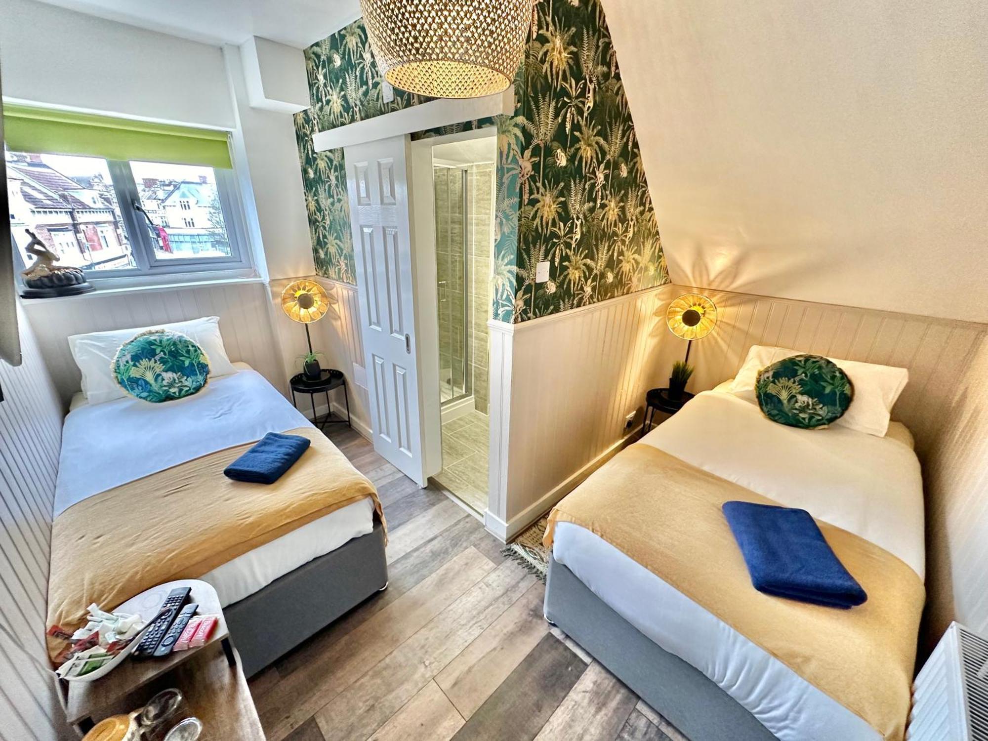 Lemur Lodge - Boutique Apartments - Short Stroll To The Beach Bournemouth Luaran gambar